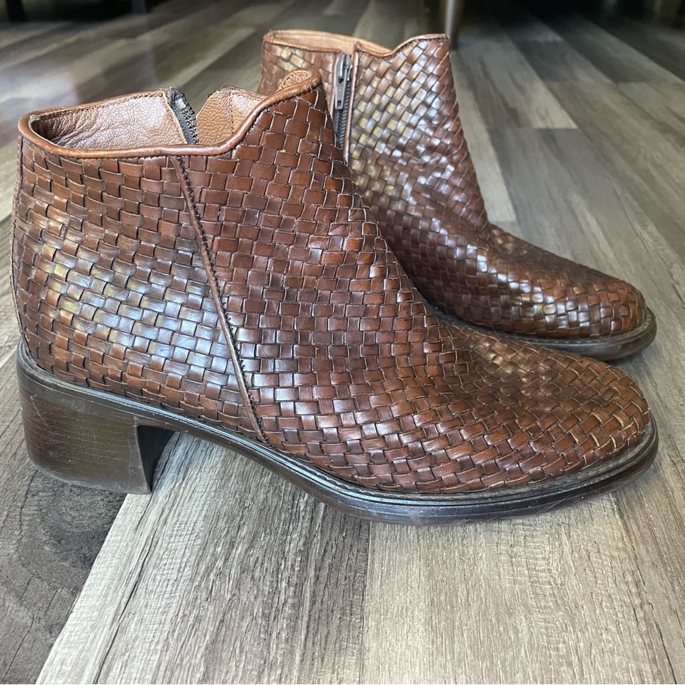 Bass Bayberry Ankle Boots Woven Brown Leather Round Toe Zip Block Heel Size 7M